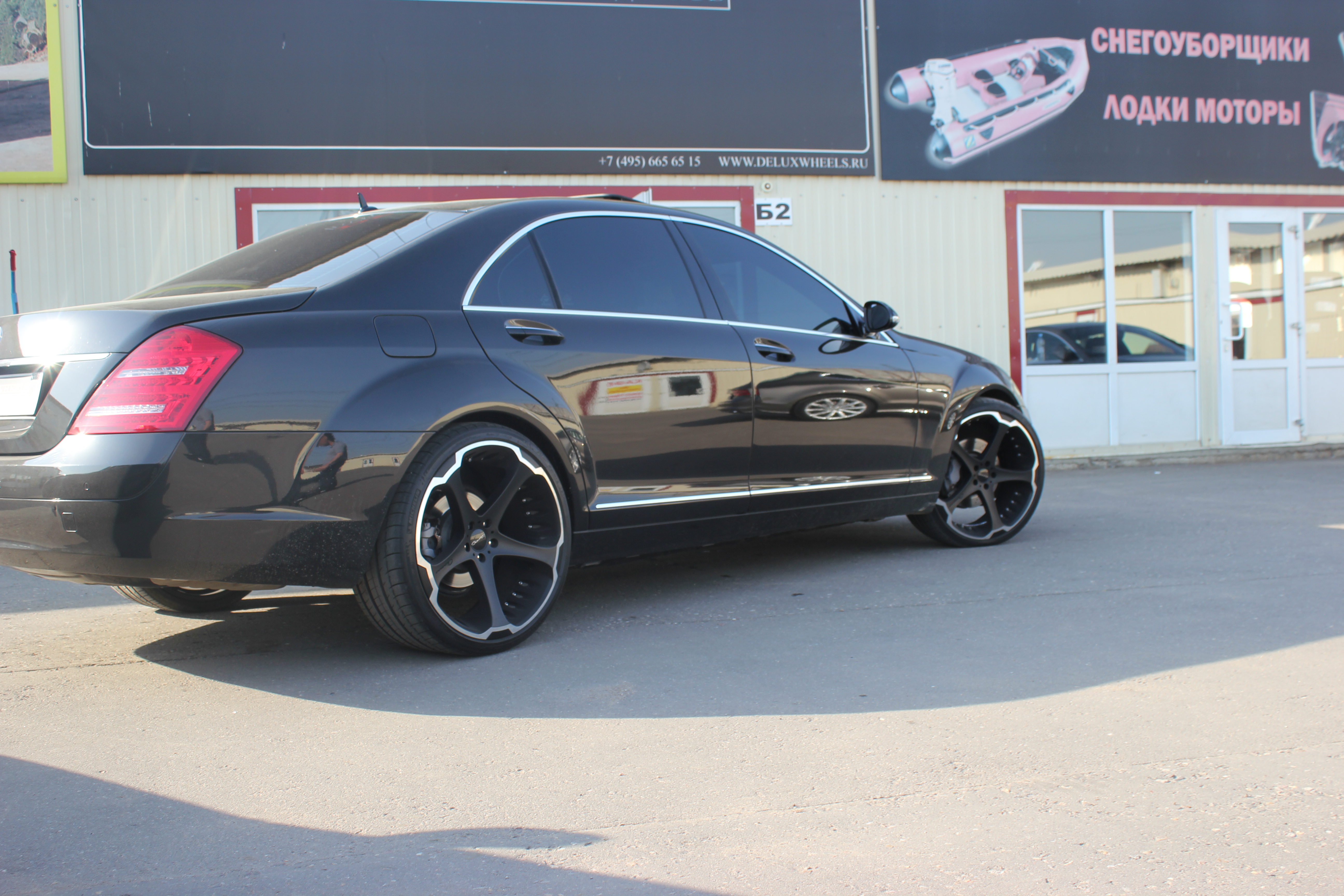 Giovannna Dalar-5 r22 on Mercedes Benz S-Class